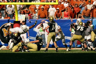 中国足球职业联赛推动球员国际交流合作，中国足球联赛职业化